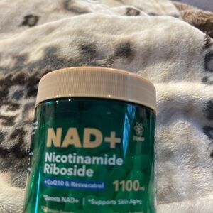 NAD+ Nicotinamide Riboside Supplement - Green Bottle